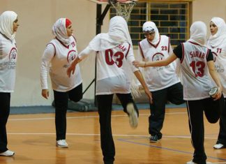 Basketball body green-lights players to wear hijabs at games