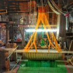 बनारस के बुनकर : न खाते हैं, न बुनते हैं, न पढ़ते हैं और कमाते हैं बेहद मुश्किल से