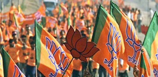 बनारस: यहां भाजपा को आचार संहिता से दिक्कत क्यों है?