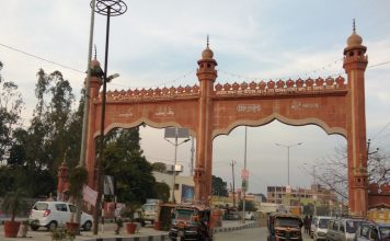 अमरोहा में सपा को भारी पड़ सकती है तुर्कों की नाराज़गी