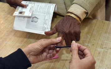 UP minister booed at Meerut polling booth