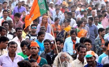 BJP set to sweep five Varanasi seats