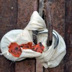 बूचड़खानों पर तालाबंदी के साथ मुसलमानों के बड़े रोजगार पर संकट