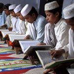 मदरसों के छात्रों को भी आरटीई की सुविधाएं देने की सिफ़ारिश