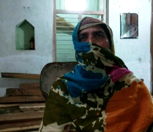 मीडिया वाले चुपके से फोटो ले गए और लिख दिया, ‘आतंकी की मां’