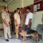 ‘मेरा मुंह भीच कर पुलिस वाले ने बोला —शोर मचाया तो मार दूंगा गोली, फिर चलती ट्रेन में उसने किया मेरा बलात्कार’