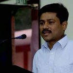 Editor of a BJP magazine gets trolled and abused online by Bhakts for keeping Roza