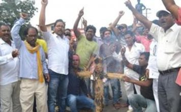 Tribals tear banners, posters at BJP office in Jharkhand