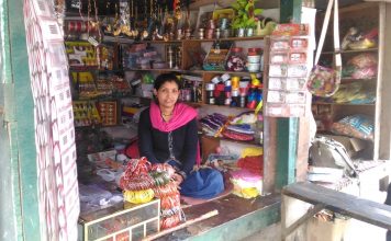 पलायन को आईना दिखाती पहाड़ की ये महिला