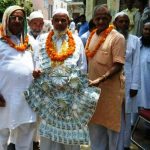 टूट गयी थी हज पर जाने की उम्मीद, आरएसएस कार्यकर्ता ने वी आई पी कोटे से भिजवाया