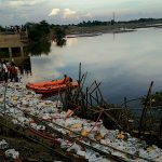 बिहार में बाढ़ पीड़ितों के बीच आधे दिन की डायरी