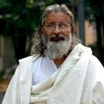 भूमाफ़ियाओं से ज़मीन छुड़ाने के लिए पिछले 22 साल से धरना पर बैठा है एक कमज़ोर आदमी