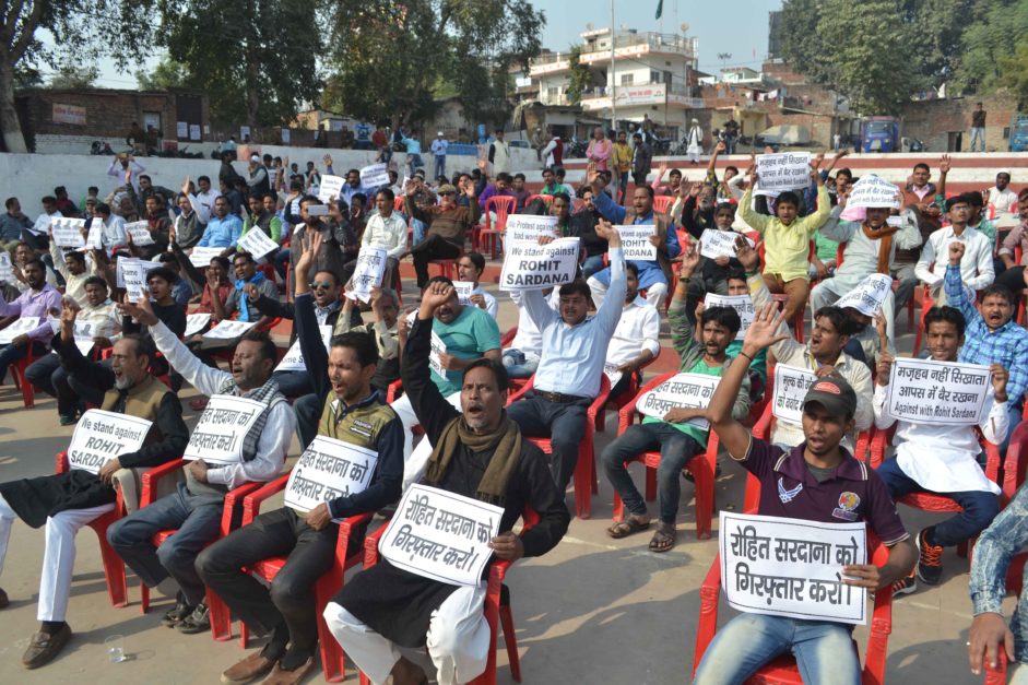 Varanasi: Ulemas protest against Rohit Sardana for commenting against  religious figures – TwoCircles.net