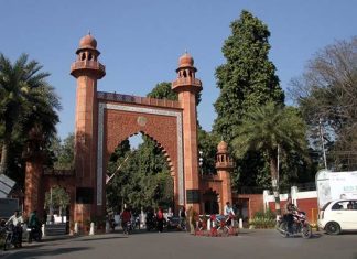 Kashmiri students at AMU allege harassment, attacks; write to Amit Shah for probe