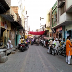 कैराना: ‘देवर-भाभी’ के रिश्ते में उलझा गठबंधन ‘राजमहल’ में आराम फरमा रहा है