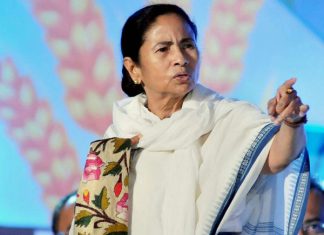 Mamata demands Modi government's ouster for failing to prevent terror attack