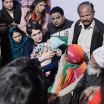 मुजफ्फरनगर और मेरठ में पीड़ितों का दुःख साझा करने पहुंची प्रियंका गांधी कहा” “मुश्किल के इस वक़्त में इन सभी परिवारों के साथ मैं खड़ी रहूंगी”।