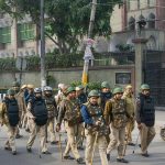 दिल्ली हिंसा: अब तक 10 की मौत, 200 से ज़्यादा लोग गोली लगने से हुए घायल