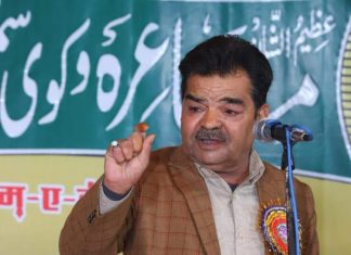 रसूलों की भी अक्सर देर से ताईद करती है ये दुनिया हर नई आवाज़ पर तनकीद करती है "