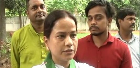 बिहार चुनाव : पहले चरण में टिकट बंटवारे में ‘किनारे’ किया गया मुसलमान किधर जाएगा !