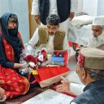 बेहट की ख़ानक़ाह रायपुर में सलाम करने पहुंची प्रियंका गांधी