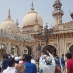 मस्जिद में गैर मुस्लिमों को दी गई दावत,मुंबई में ट्रस्ट की पहल हमें जाने और समझे !