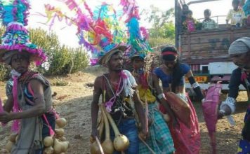 “Celebration of love and harvest amid Covid-19,” How Bhil tribes of Gujarat celebrate Holi