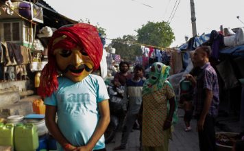 Devoid of work, artists of Kathputli colony in Delhi turn to odd labour jobs