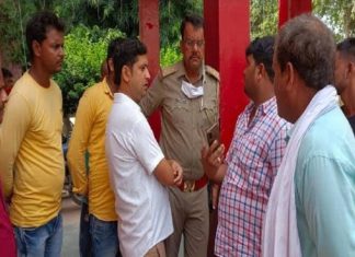 बेहद दर्दनाक : हीटिंग पैड पर था जावेद का बच्चा, फ़ोन पर लगी थी नर्स, मौत