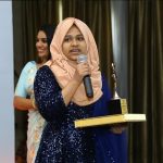 20 साल की सादिया शेख ने उठा रखी है अपने पूरे गांव को शिक्षित करने की ज़िम्मेदारी