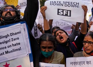 Indian Muslims face imminent threat of genocide, mass persecution: Experts