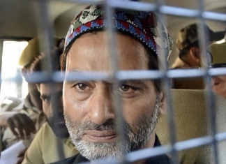 Kashmiri leader Yasin Malik sentenced to life imprisonment; shutdown, clashes in Srinagar parts