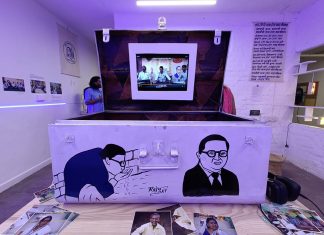 Ambedkar Age Digital Bookmobile: Displaying centuries-old songs, and artworks on anti-caste struggle of Maharashtra