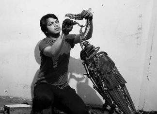 मां चराती थी भैंस ,पिता बनाते थे ट्रक की बॉडी ,बेटा है देश का बेहतरीन स्क्रैप्चर आर्टिस्ट