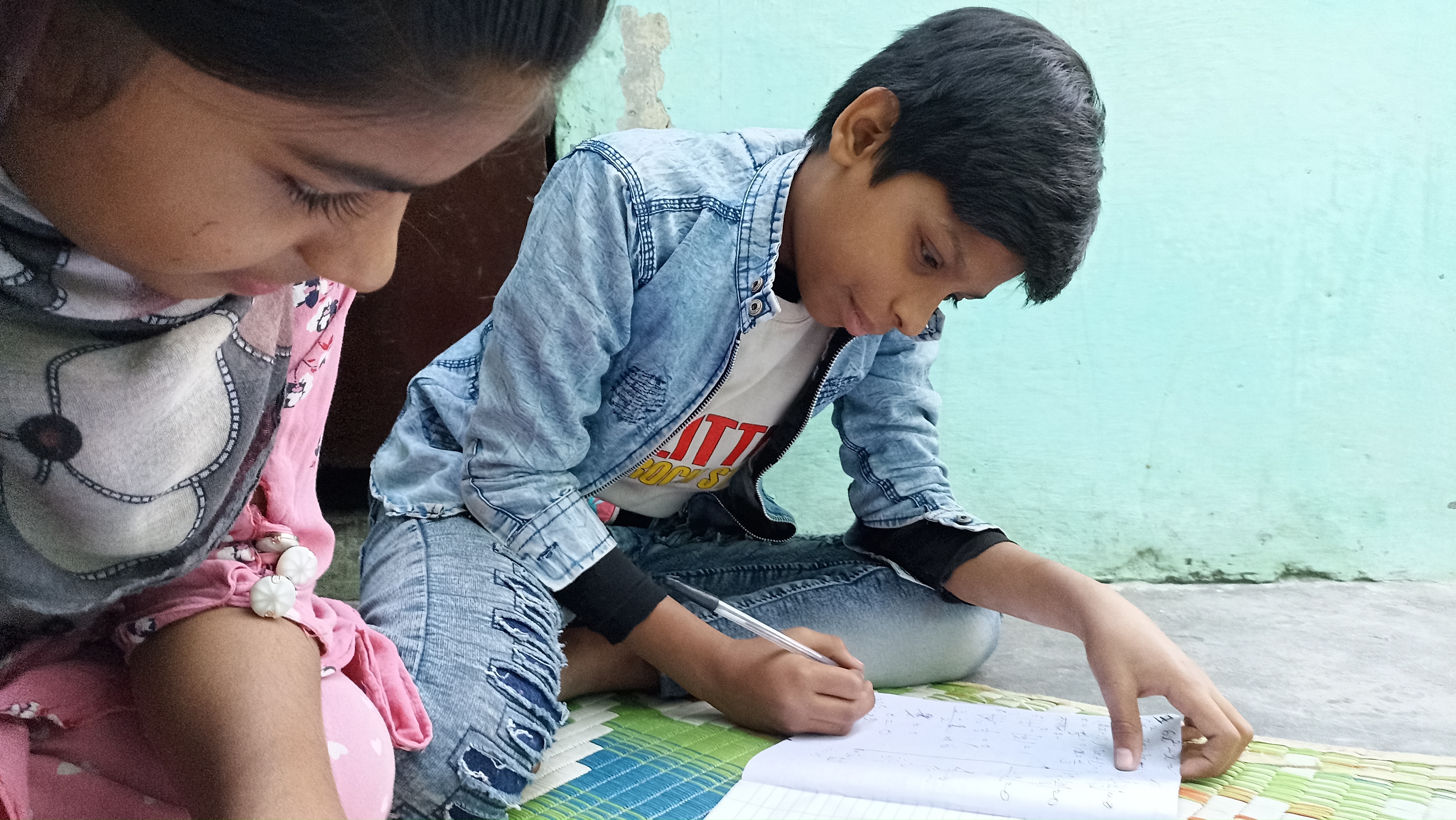 ग्राऊंड रिपोर्ट : कोरोना ने जिनकी मासूमियत छीन ली और मुस्तक़बिल बिगाड़ दिया !