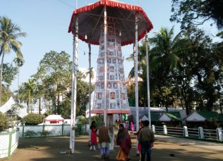 West Bengal: This Muslim family are traditional makers of Rashchakra during popular Hindu festival
