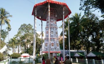 West Bengal: This Muslim family are traditional makers of Rashchakra during popular Hindu festival
