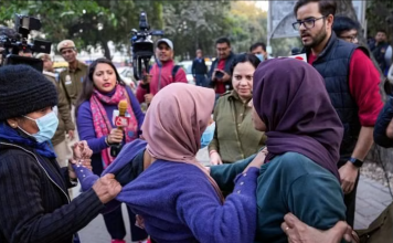 24 students detained in DU for attempting to screen BBC documentary