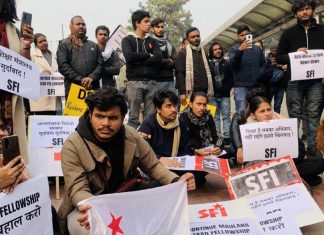 'Govt discontinued Maulana Azad fellowship because it doesn't want Muslims to pursue higher education,' say research scholars 