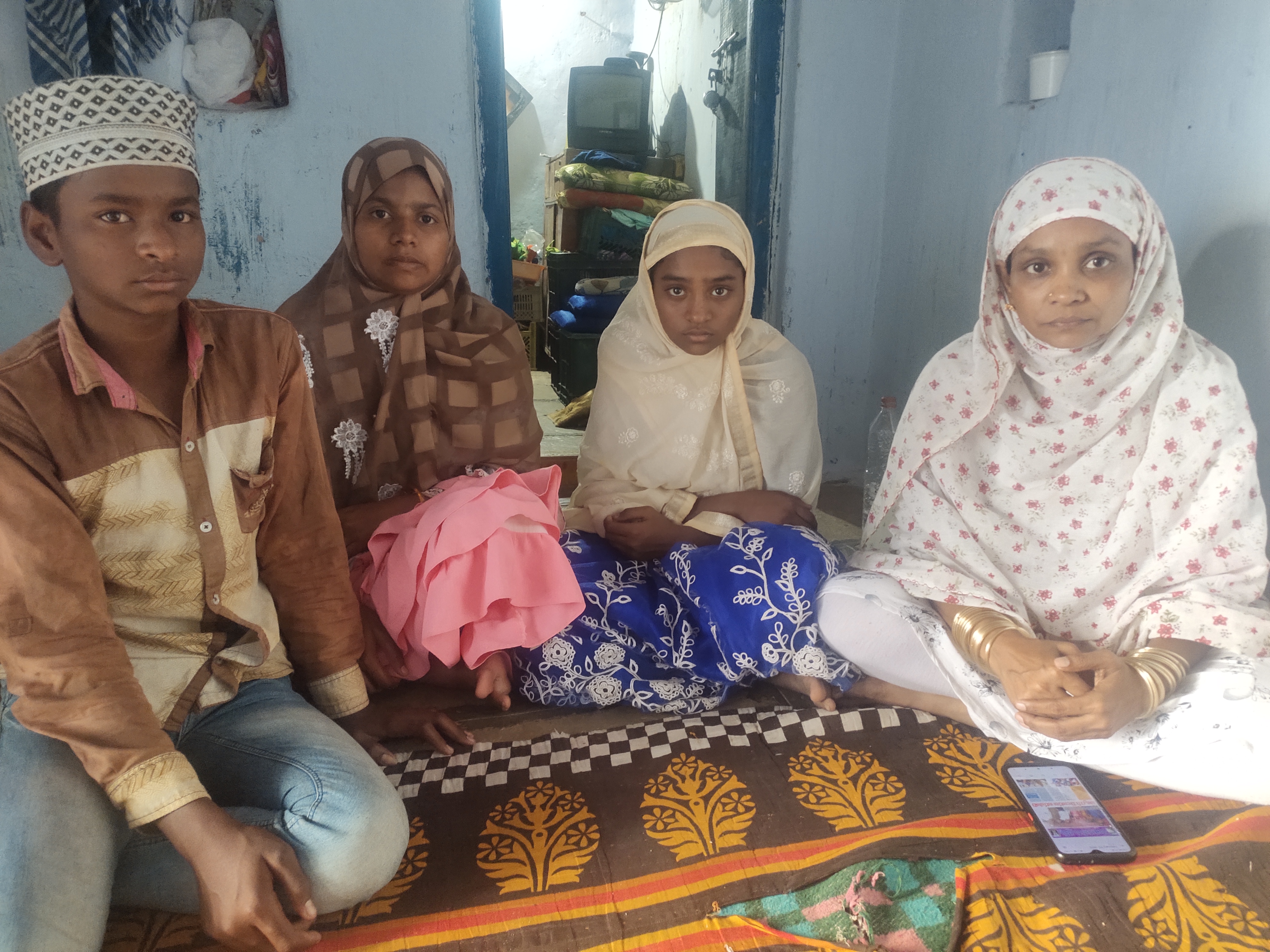 ग्राऊंड रिपोर्ट : "पुलिस ने मेरे बेगुनाह शौहर की हत्या की" हिरासत में पिटाई से ख़दीर की मौत पर पत्नी का आरोप