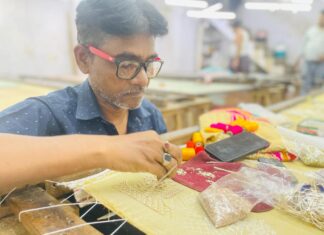 Lucknow Zardozi Artisans Are Hanging By A Thread