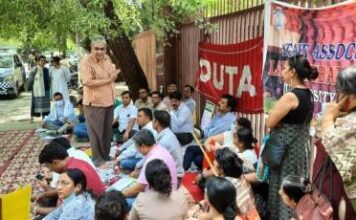 “Plight of Ad Hoc Teachers at Delhi University: Years of Service Disregarded, Livelihoods Shattered”