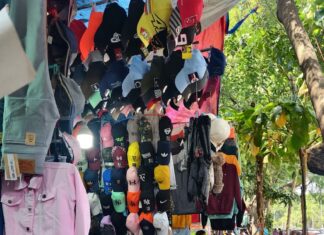 Ramadan Special: Fasting and Mustafa Idrisi’s Journey as a Cloth Vendor