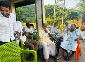 Haryana Elections: As Polling Continues, Mewat Residents Grapple with Promises Amid Hookah Conversations and Heated Debates