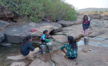 Ground Report: Struggle of Isolated Kelhadiya Village in East UP Where Tribals Drink Water from Mountain Stones