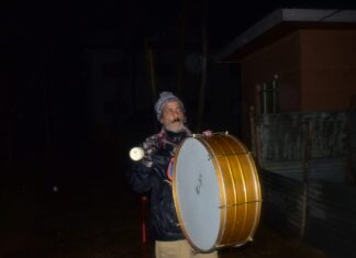 Kashmir’s 'Sahar Khans': The Timeless Drummers Keeping Ramadan Tradition Alive in the Digital Age