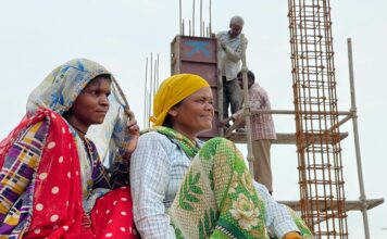 From Kitchens to Construction Sites, How Women Face the Heat of Delhi’s 46°C Crisis
