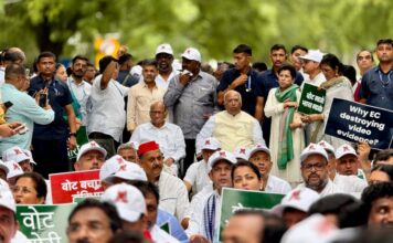 65 Lakh Voters Dropped in Bihar: SC Opens Reapplication Route, But Disenfranchisement Fears Persist