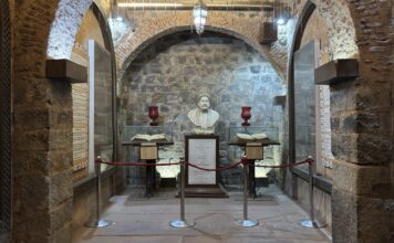 From Mirza Ghalib to Meena Kumari, Traces of Time in Delhi’s Gali Qasim Jan